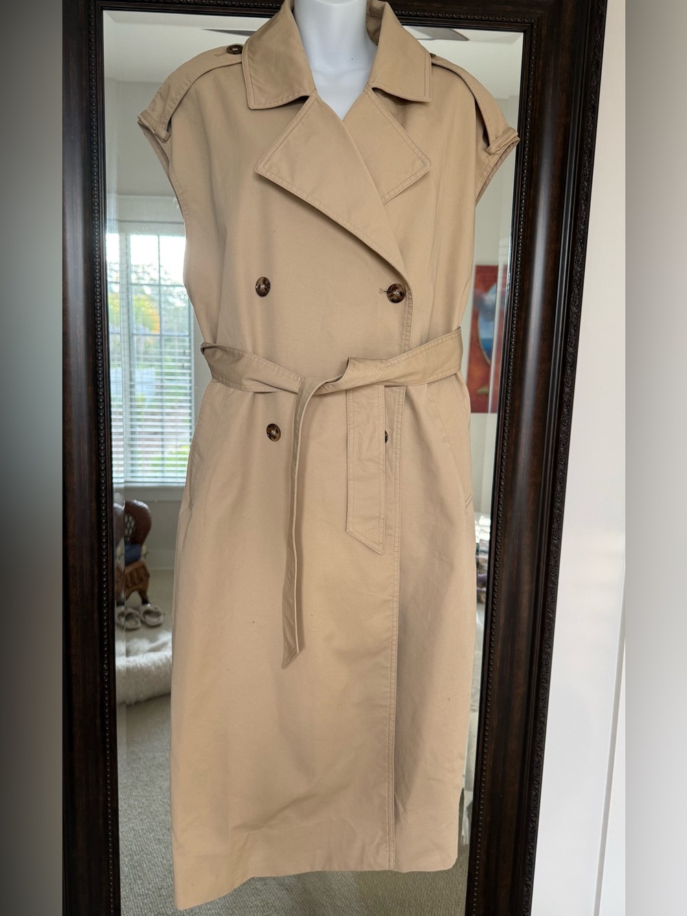 H&M Light Beige Sleeveless Trench Vest